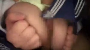 『まだ我慢して！』ロリ顔な激カワJKが制服で強烈交互パイズリ 勃起チンポは何度も挟射寸前！！