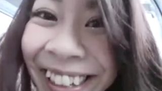『え？もう出ちゃったんですか？』デカ過ぎて大量挟射すら目視不能な桜木莉愛のパイズリ動画w